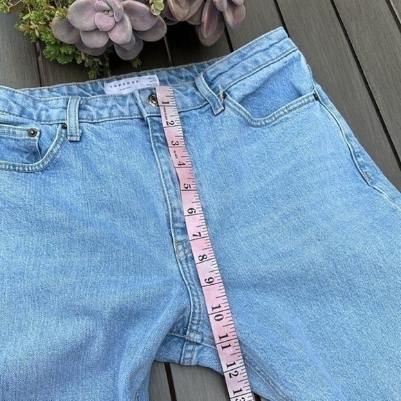 Topshop light colored jeans, size 30 ( fit like 28) straight crop - Picture 5 of 10